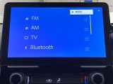 ブルートゥースに接続することにより、スマホに入ったお気に入りの音楽を車内で楽しむことができます♪あると本当に便利な機能になっています!