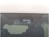 サポカーは、高齢運転者を含めたすべてのドライバーによる交通事故の発生防止・被害軽減対策の一環として、国が推奨する新しい自動車安全コンセプトです。詳しくは販売店スタッフまでおたずねください。