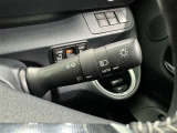 【オートライト】車外の明るさに応じて自動的にライトの点灯・消灯をしてくれます
