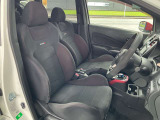 運転席・助手席の方が座るシートです。実際お座りいただくのが、分かりやすいと思います。お気軽にご来店ください