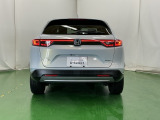 後席の窓には外から車内が見えにくくなるプライバシーガラスを採用。周りを気にせずリラックスして過ごせます