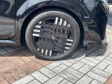 右フロントタイヤの状態です☆