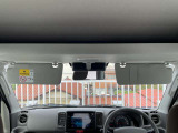 日中の日差しや路面の照り返しがまぶしくて運転しにくいときに役立つサイド兼用サンバイザー(^^♪