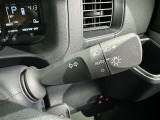 【オートライト】車外の明るさに応じて自動的にライトの点灯・消灯をしてくれます