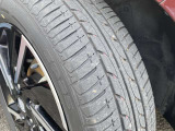 タイヤサイズは185/60R16になります。