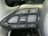 ステアリングスイッチ装備!運転しながら手元でオーディオの操作などができます。