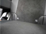 ◆ISOFIX◆シートベルトいらずでチャイルドシートと固定金具を連結するだけでがっちり固定できます。