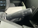 【オートライト】車外の明るさに応じて自動的にライトの点灯・消灯をしてくれます