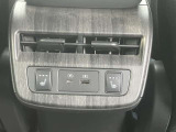 後部座席もシートヒーター付き!