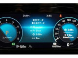 【デジタルメータークラスター】ディスプレイにナビなどの情報を表示します。