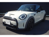 MINI COOPER S 3Door入庫致しました。ご不明点・お問い合わせはお気軽に【無料専用ダイアル 0078-6002-108665】ご連絡下さい。