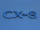 【CX-8】「TIMELESS EDGY」です。 普遍的な美しさや上質なデザインで心地良い刺激を届けるという意味が込められています。