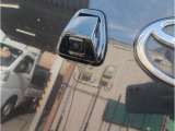 遠方ご納車の場合、お客様のお住まいのナンバー取得費用としまして、全国一律25,000円(税別)頂戴しております。北海道から沖縄のナンバーを取得の上、納車致します! ※八戸ナンバーの場合は加算不要。