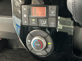 【オートエアコン】AUTOボタンを押してお好みの温度を設定!快適な室温でドライブをお楽しみいただけます♪