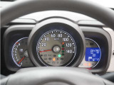 ◆メーターパネル◆視認性の良いシンプルなメーターデザインはドライバーに情報をわかりやすく伝えてくれます、