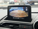 バックカメラで車庫入れをサポート