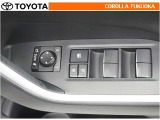 電動格納ミラーは、スイッチで簡単操作!狭いスペースでの取り回しや駐車時に大変重宝します。