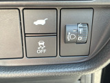 横滑りを抑制し車の姿勢の安定を図るVSA機能を搭載。運転席とリアゲート本体に開閉スイッチを装備し、とても便利な電動リアゲート!