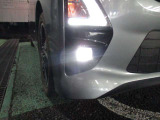 LEDフォグランプ装備しております。雨や霧、夜間の運転でも視界をしっかり確保致します。