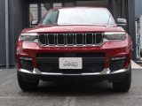 Jeepと言えば7スロットグリル、7本のグリルはJeepの証です。
