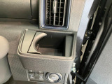 延長保証につきましてはお求めいただく車両によって保証料が異なりますので、当店スタッフまでお気軽にお問い合わせくださいませ。