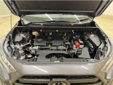 トヨタ中古車「まるごとクリーニング」施工済。エンジンルームを専用洗剤で洗浄!高圧&スチーム洗浄も行います。樹脂部分も艶出し剤でピカピカです☆☆