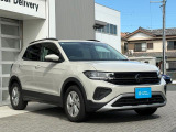 アフターサービスは全国のVolkswagen正規ディーラーで対応。遠方のお客様も安心してご購入いただけるよう、丁寧にサポートいたします。