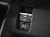 ◆オートブレーキホールド機能付き電子パーキングブレーキ◆ブレーキペダルを足から離しても停車状態を保ちます。アクセルを踏めば自動でブレーキが解除され、発進可能!