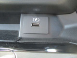 USBがついています。