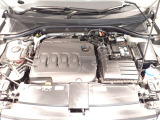 2.0L TDIエンジン搭載!力強い加速と鋭いアクセルレスポンスで、爽快な走りを思いのままに楽しめます。