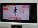 パナソニック製のフルセグTVナビ付です。テレビ視聴(常時可)、CD・DVD再生等が可能です。Bluetooth機能も付いておりますので、通話やスマートフォンから音楽を楽しめます。バックカメラ付。