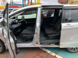当店では、自社で仕入れした厳選車両を、多数展示しております。リーズナブルなお車を多数在庫しております。掘り出し物を探しにいらしてください。