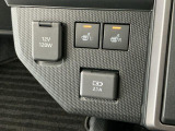 【アクセサリーソケット】12Vの電源は使いやすい位置に装備!用途は様々、スマホの充電やドラレコの電源として役に立ちます♪