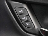 パワーシート搭載。微妙な調整が手軽にでき、適したポジションで運転することが可能です。