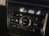 オートエアコンで細かい温度調節ができます。車内をいつでも快適空間にしてくれます。