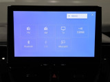 ディスプレイオーディオを装備。スマホとクルマをつなぐことで、これまでのナビに加えて、色々なサービスが楽しめます。
