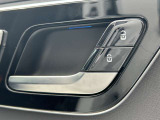 メルセデス・ベンツの定める厳しい基準をクリアしたお車のみをご案内させて頂きます。納車前整備はメーカー規定に基づき100項目以上にも及ぶ点検を熟練のメカニックによって行いご納車させて頂きます。