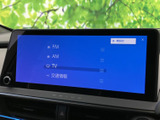 鮮明なオーディオ画面で、音楽や動画を存分に楽しめます。操作性も高く、直感的にメニューを切り替えられます。