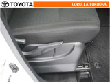 運転席シート上下アジャスター付き。ドライバーの背丈に合わせて調整できます。