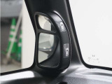 ◆サイドビューサポートミラー◆車の左前の見ずらい所・助手席側のドアの下あたりの見づらい所を映すから、駐車がずっとラクになります。