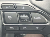 ■ステアリングスイッチで、安全運転!前方から目線を外さないように!