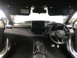 まるまるクリンはフロントシートを外してシート下まで徹底洗浄をしています。