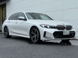 BMW Premium Selection 江戸川は、約20台の展示スペースがあり、常時新車拠店より厳選された認定中古車が続々と入庫しております。