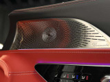 ブルメスタースピーカーが装備されているので、音楽をかけながらの運転も楽しくご利用いただけます。