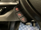 【ハンズフリースイッチ】対応したナビと接続することで使用できます。