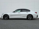 BMW専門のメカニックが、100項目にも上るポイントを徹底的にチェック。交換基準に達した部品があれば、弊社負担にて交換後、お客様へご納車致します。