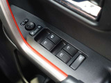パワーウインドウを装備しております!後席ウインドゥの閉め忘れも運転席で解決できます♪