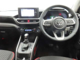 ぜひ展示車の運転席に座ってみてください。