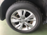 【アルミホイール】純正のアルミホイールがついてます!足元が引き立ち、車の印象がより良くなります!