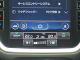 センターインフォメーションディスプレイ、空調コントロール表示をアップにて。空調コントロール部をタッチしますと、次の写真が表示されます。